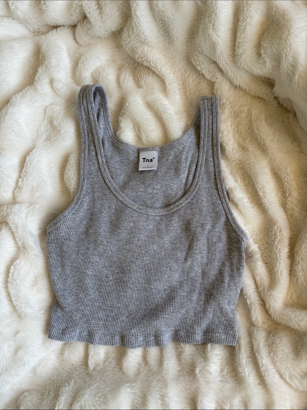 TNA Ribbed Scoop Crop Tank Top - Light Gray
